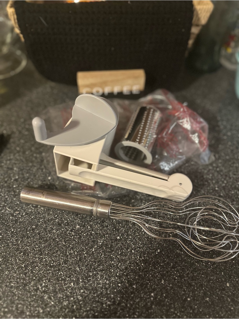 Pampered chef grater and wisk